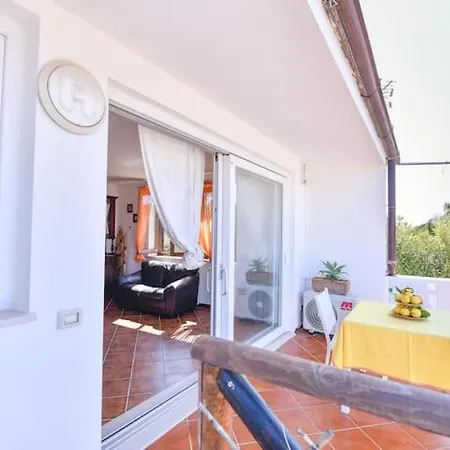 Elpaix Villa *