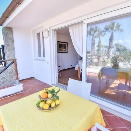 Elpaix Villa *