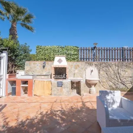 Elpaix Villa *